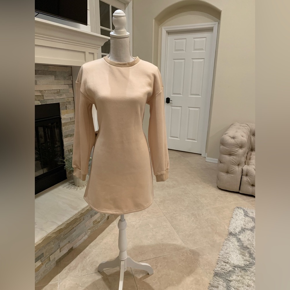NAANAA short sweater dress, Size “4”